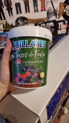 Yogurt Con Trozos De Frutas