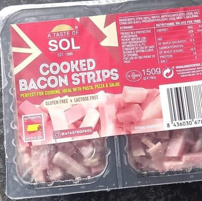 Cooked bacon strips
