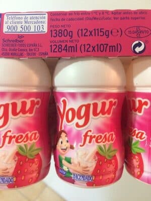 Yogur líquido con fresa