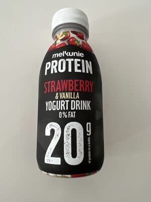 strawberry & Camilla yoghurt drink 0% fat