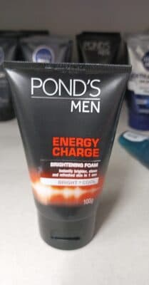 Pond's