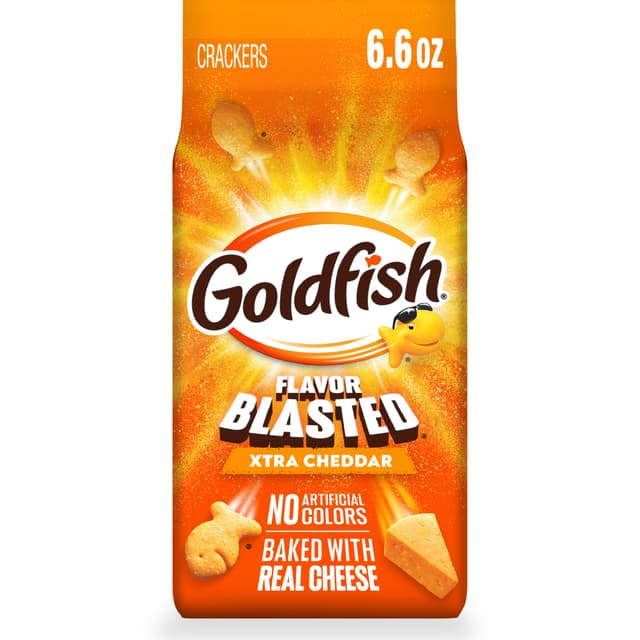 Xtra Cheddar Flavor Blasted Baked Snack Crackers